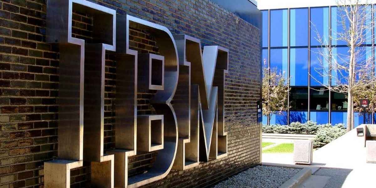 IBM is offering job opportunity as Associate Systems Engineer